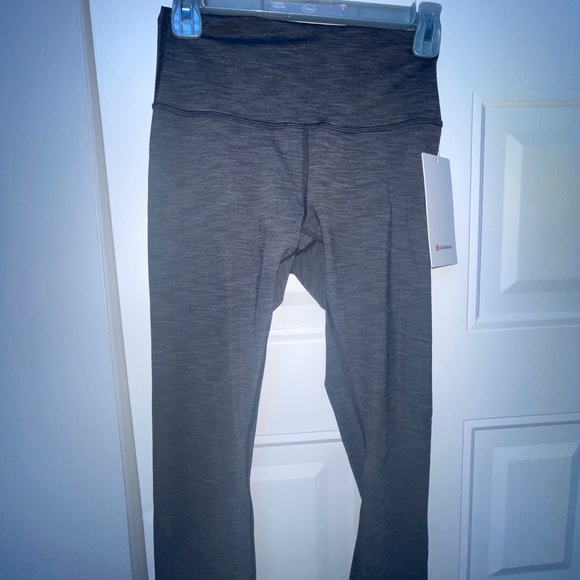 Lululemon Wunder Under High-Rise Crop 23" - Picture 5 of 5